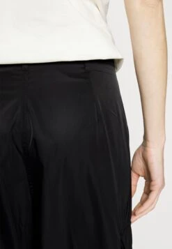 Hugo Hyata - Cargo Trousers - Black -Hugo feeefea0c27e4473a2bd5770ea8b0321